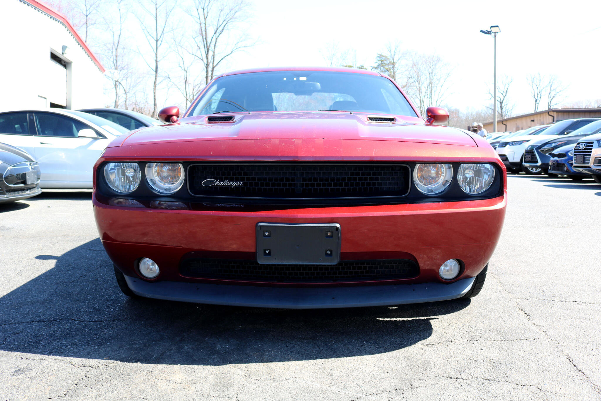Used 2014 Dodge Challenger SXT image 2