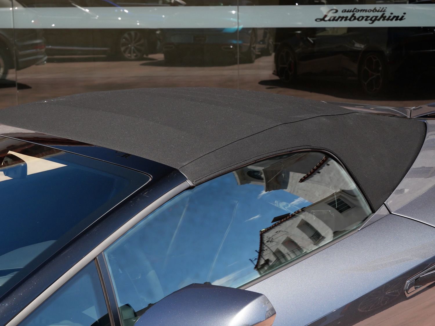 Used 2021 Lamborghini Huracan EVO image 15