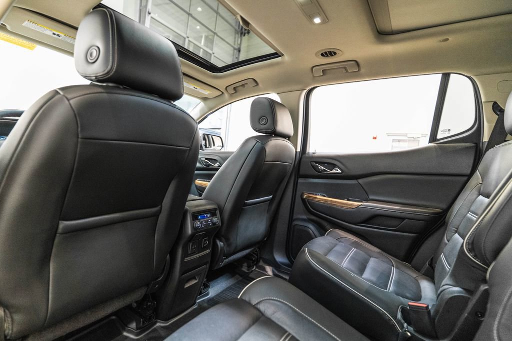 Used 2017 GMC Acadia Denali w/ Technology Package image 14