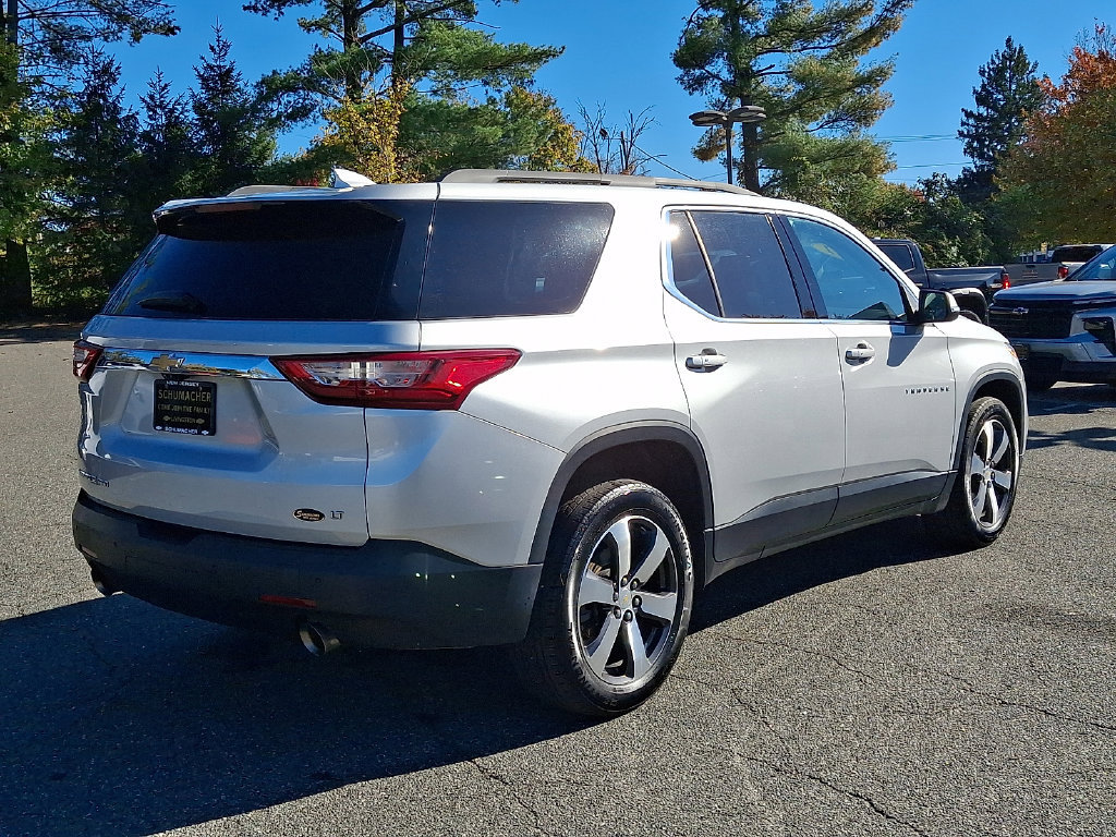 Certified 2021 Chevrolet Traverse LT w/ LT Premium Package AWD/4WD image 6