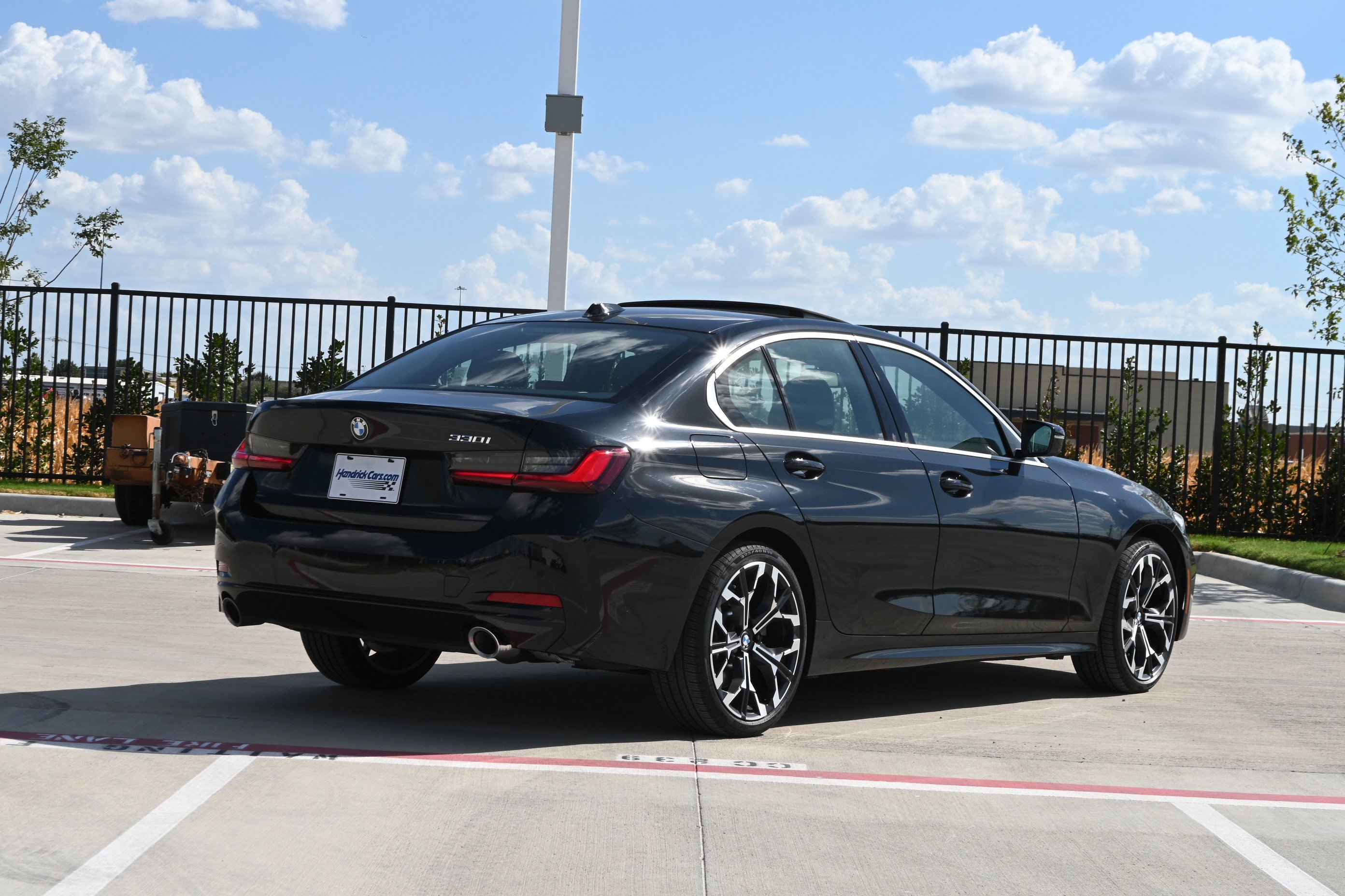 Certified 2025 BMW 330i Sedan RWD image 9