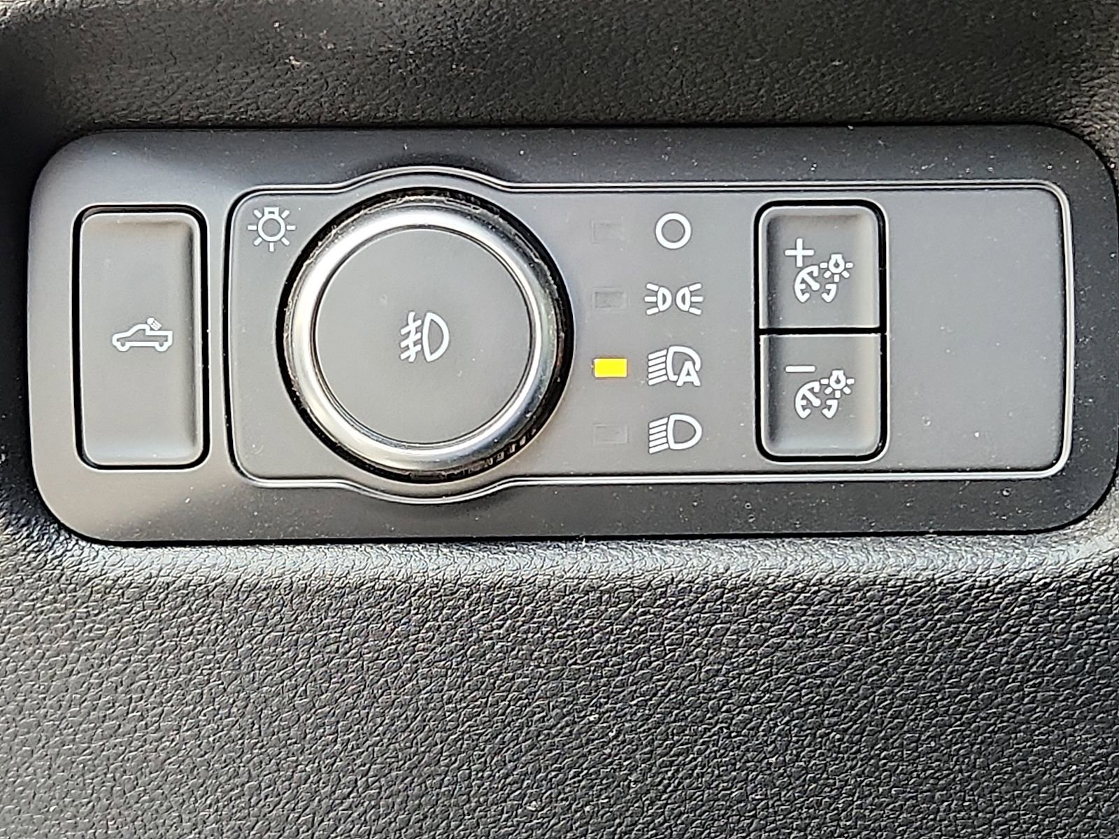 Used 2024 Ford Ranger Lariat w/ Trailer Tow Package image 17