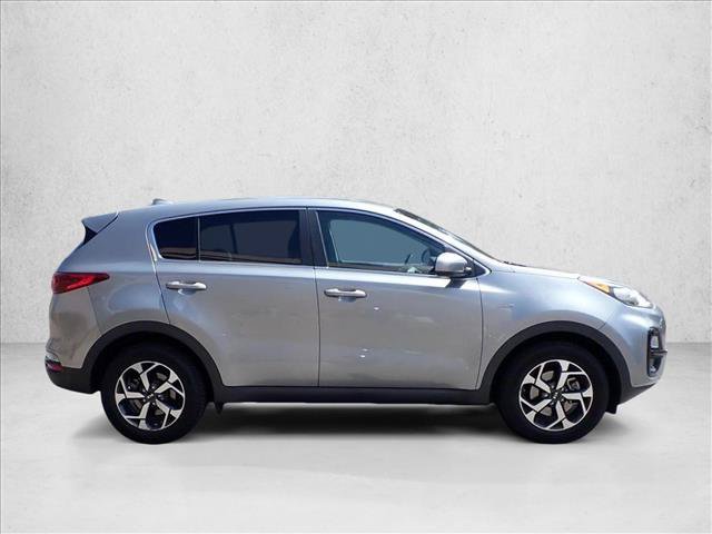 Used 2022 Kia Sportage LX AWD/4WD image 5