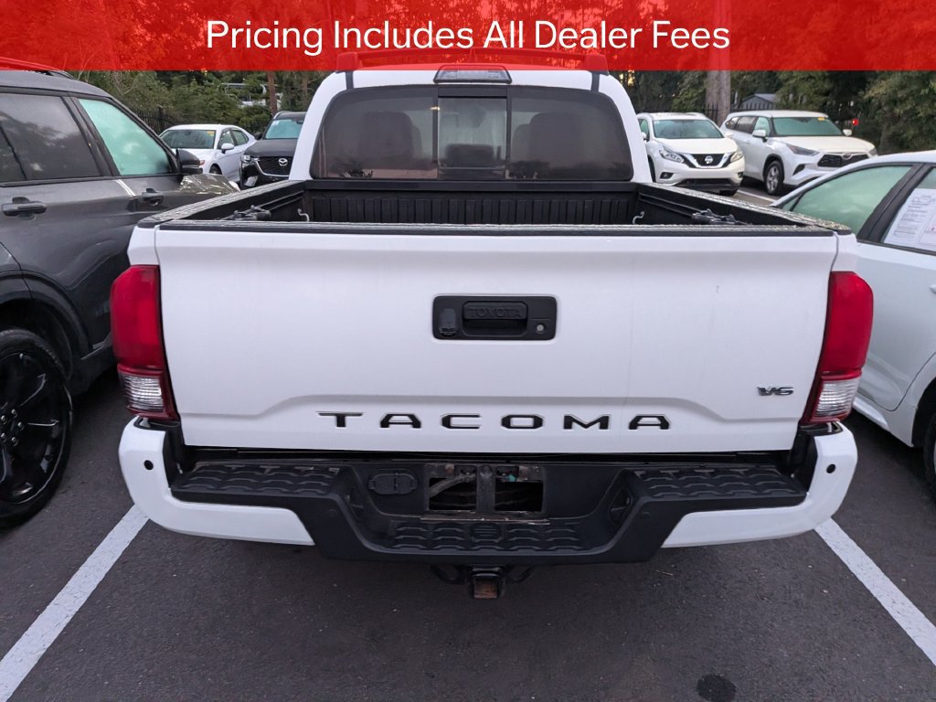 Used 2019 Toyota Tacoma TRD Off-Road AWD/4WD image 6