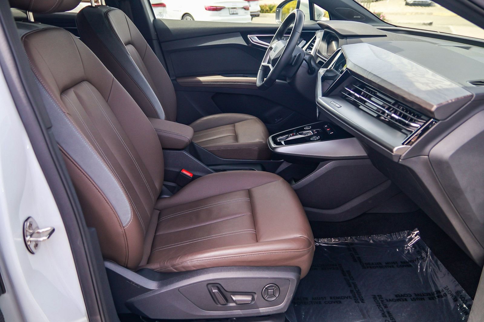 Used 2023 Audi Q4 e-tron Premium Plus RWD image 17