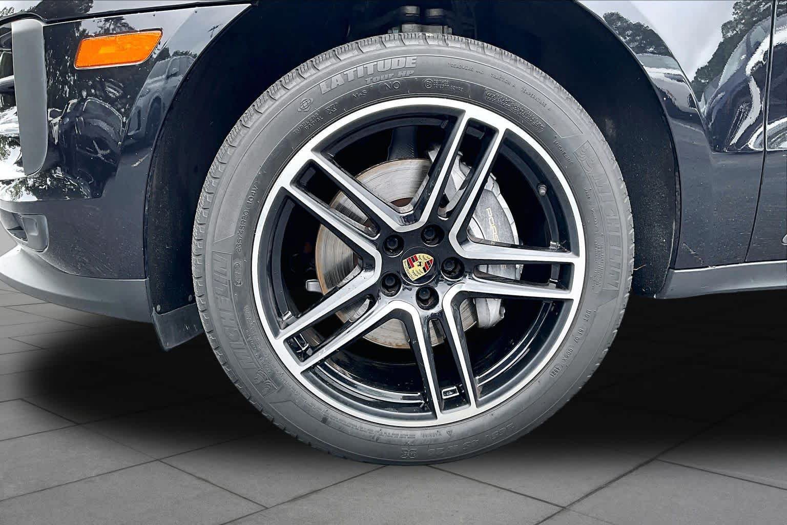 Used 2021 Porsche Macan AWD/4WD image 10