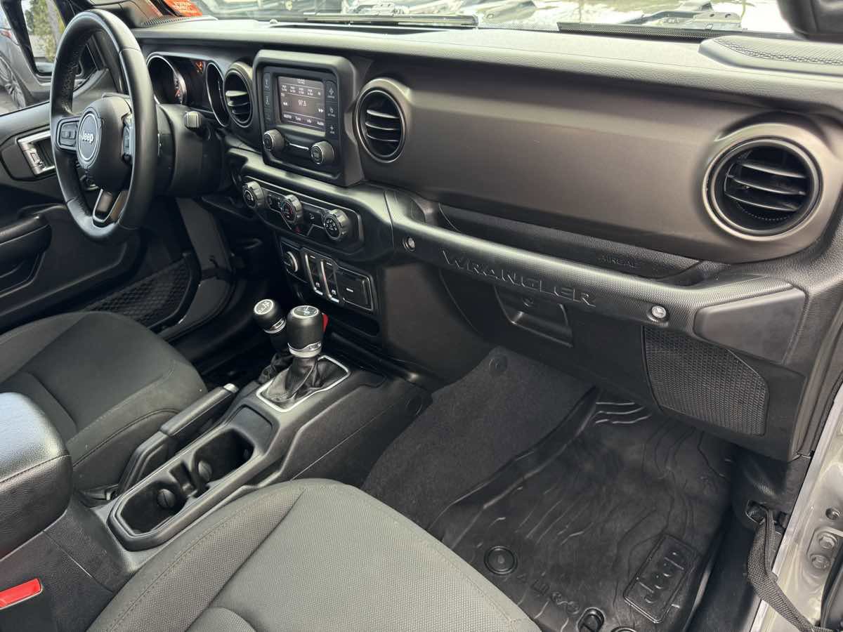 Used 2020 Jeep Wrangler Sport AWD/4WD image 20