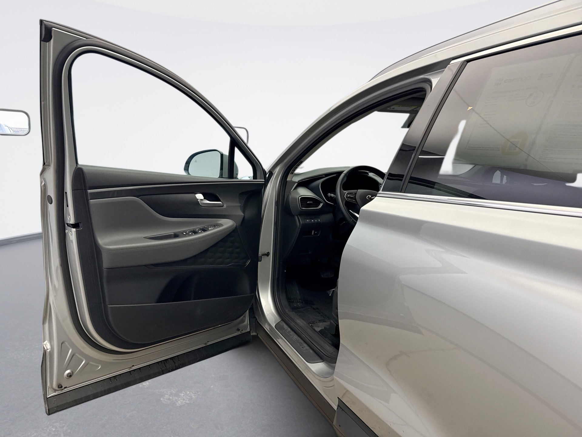 Used 2023 Hyundai Santa Fe SEL image 9