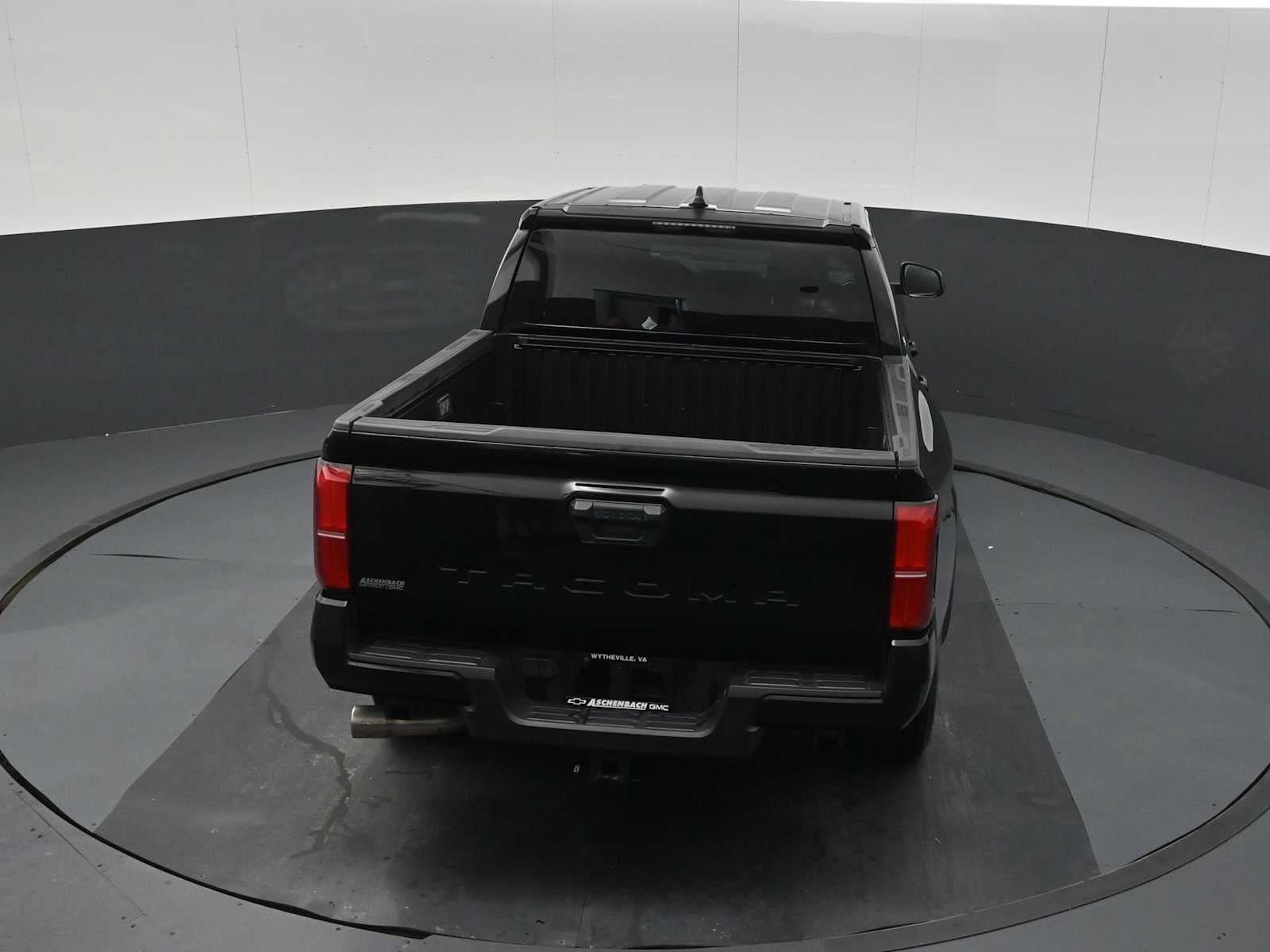 Used 2025 Toyota Tacoma SR5 RWD image 16