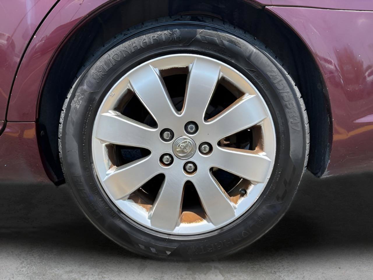 Used 2006 Toyota Avalon XLS FWD image 22