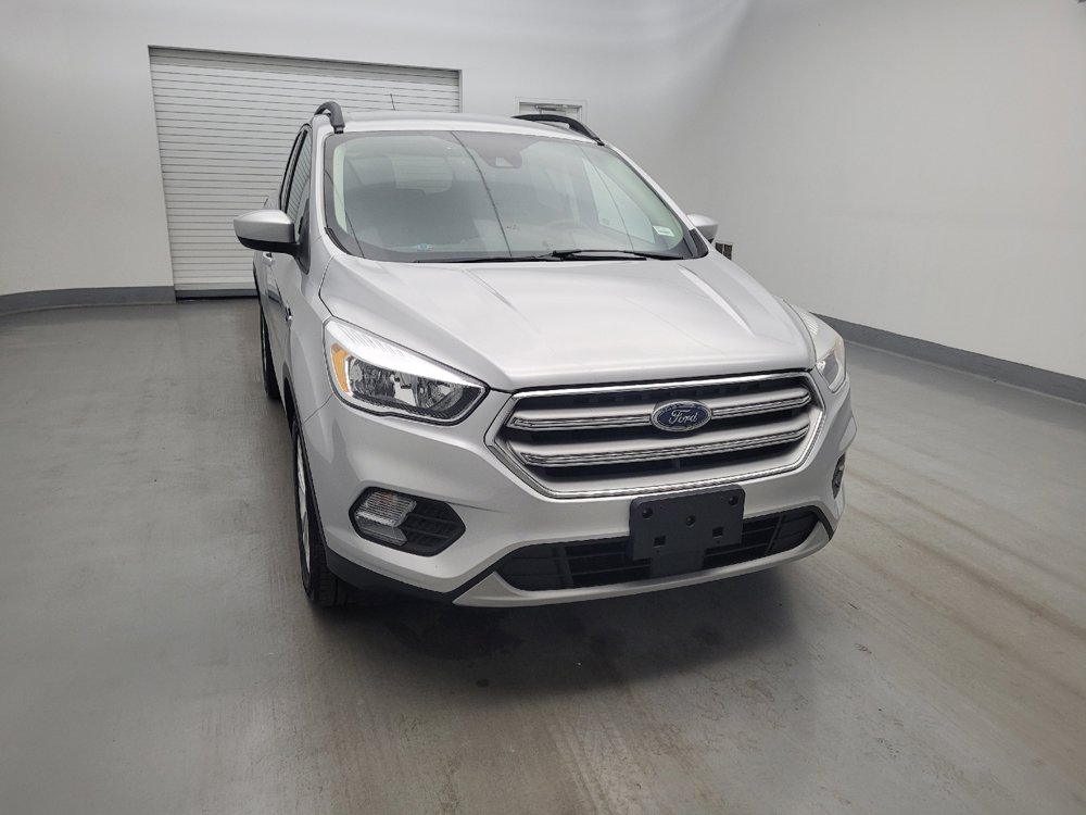 Used 2018 Ford Escape SE w/ Ford Safe & Smart Package FWD image 14