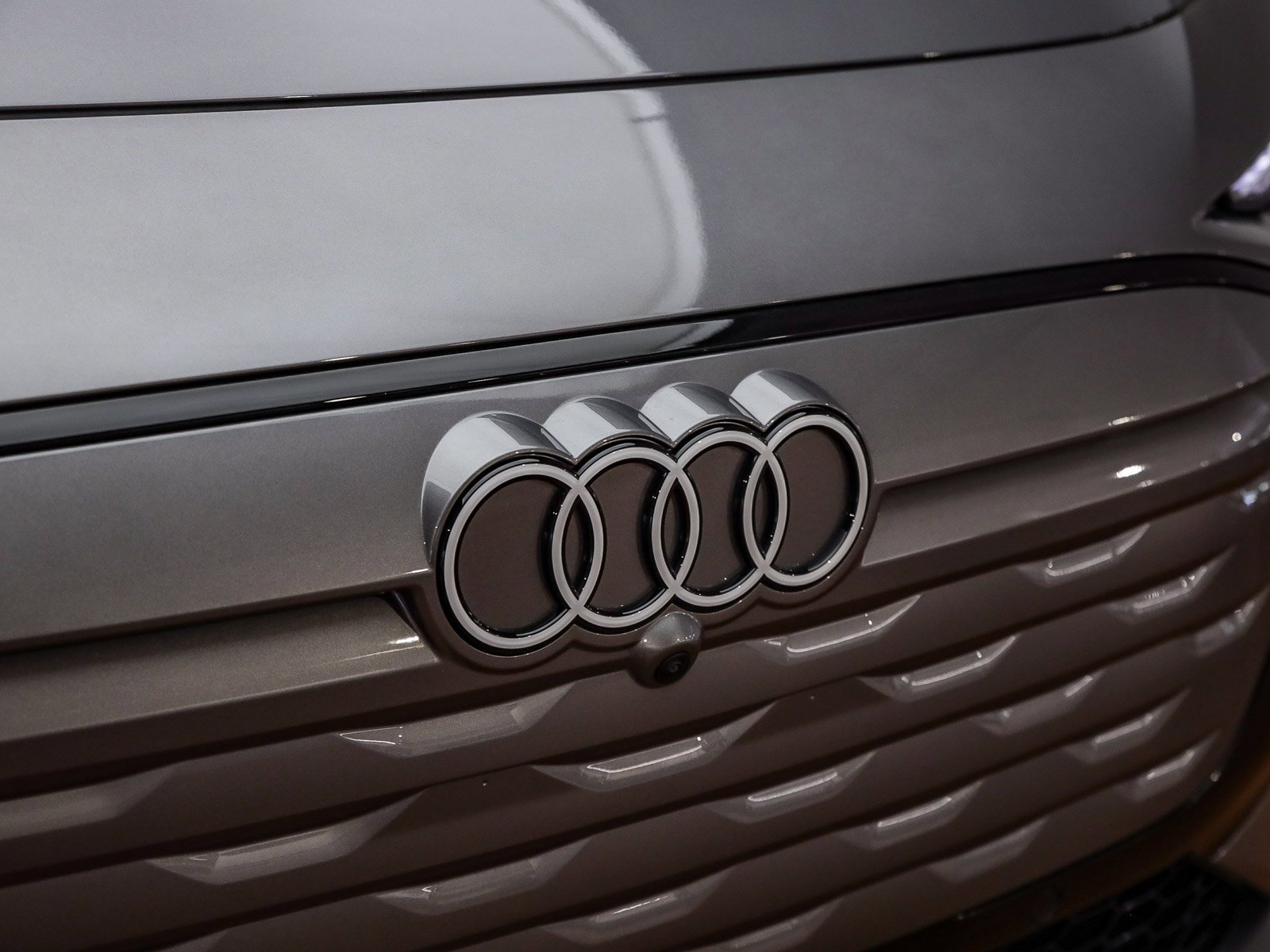 New 2025 Audi A6 e-tron Premium Plus image 7