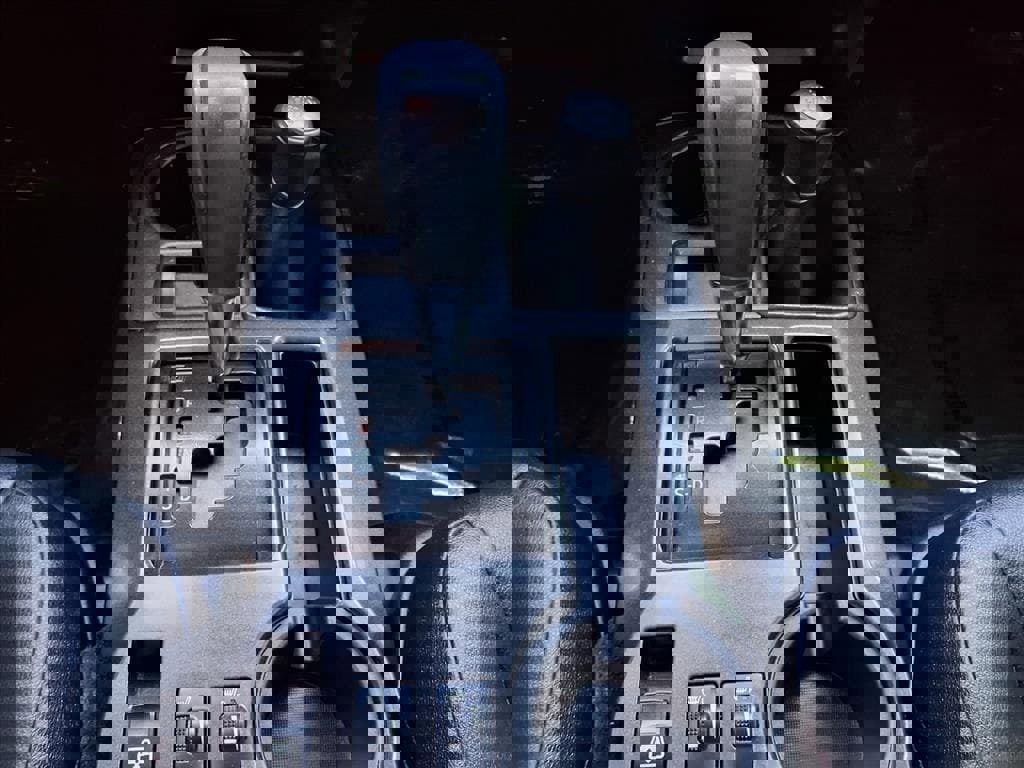 Used 2015 Toyota 4Runner image 29