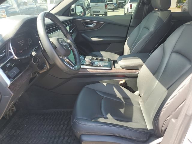 Used 2020 Audi Q8 Premium Plus w/ Premium Plus Package AWD/4WD image 17