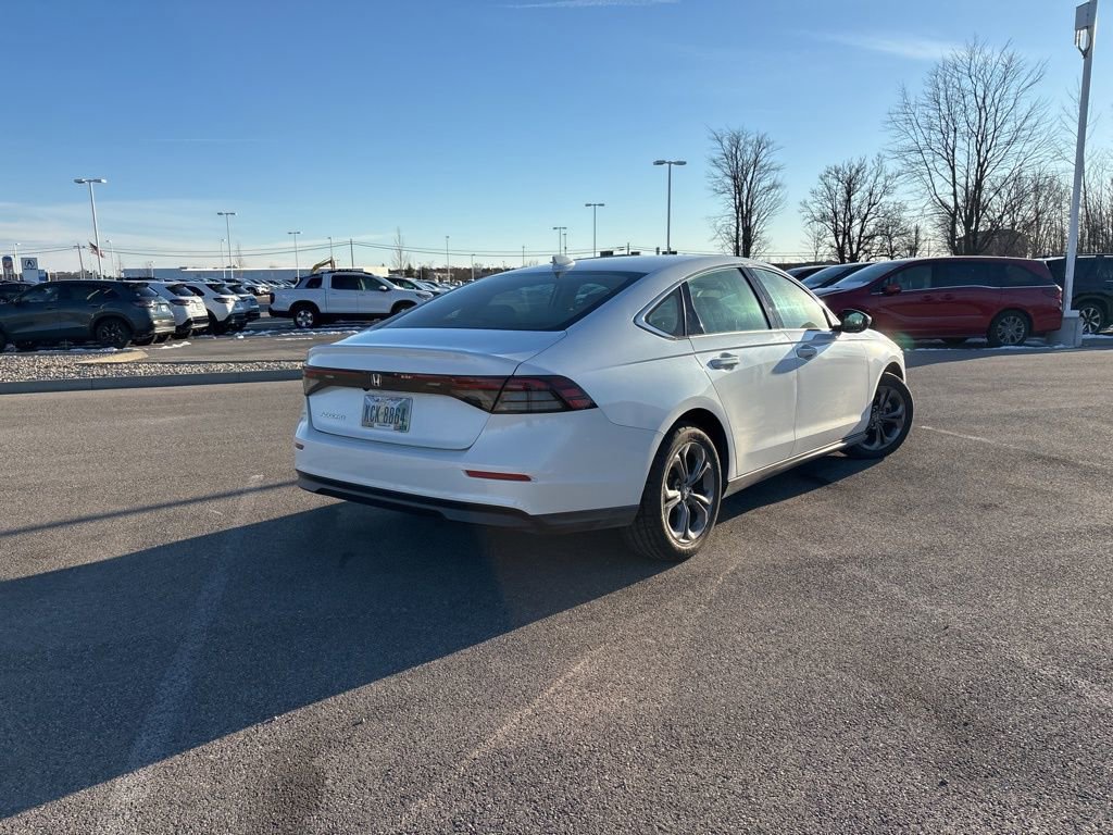 Certified 2023 Honda Accord EX image 11