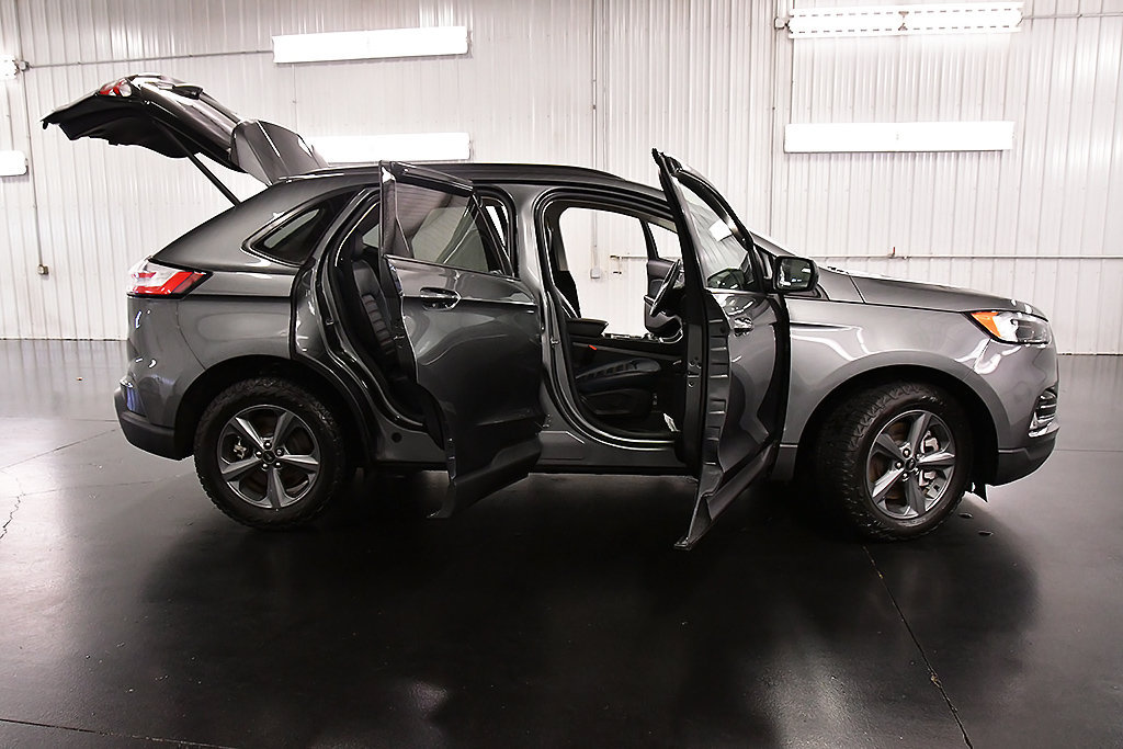 Used 2023 Ford Edge SEL w/ Sport Appearance Package AWD/4WD image 31