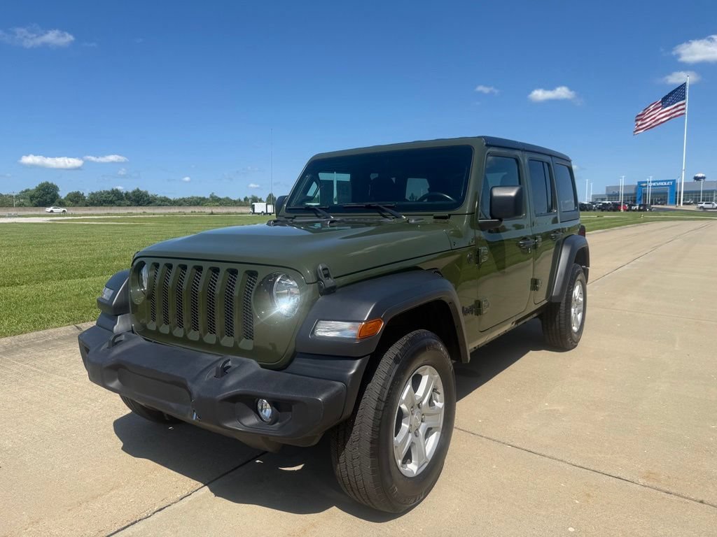 Used 2022 Jeep Wrangler Unlimited Sport AWD/4WD image 9