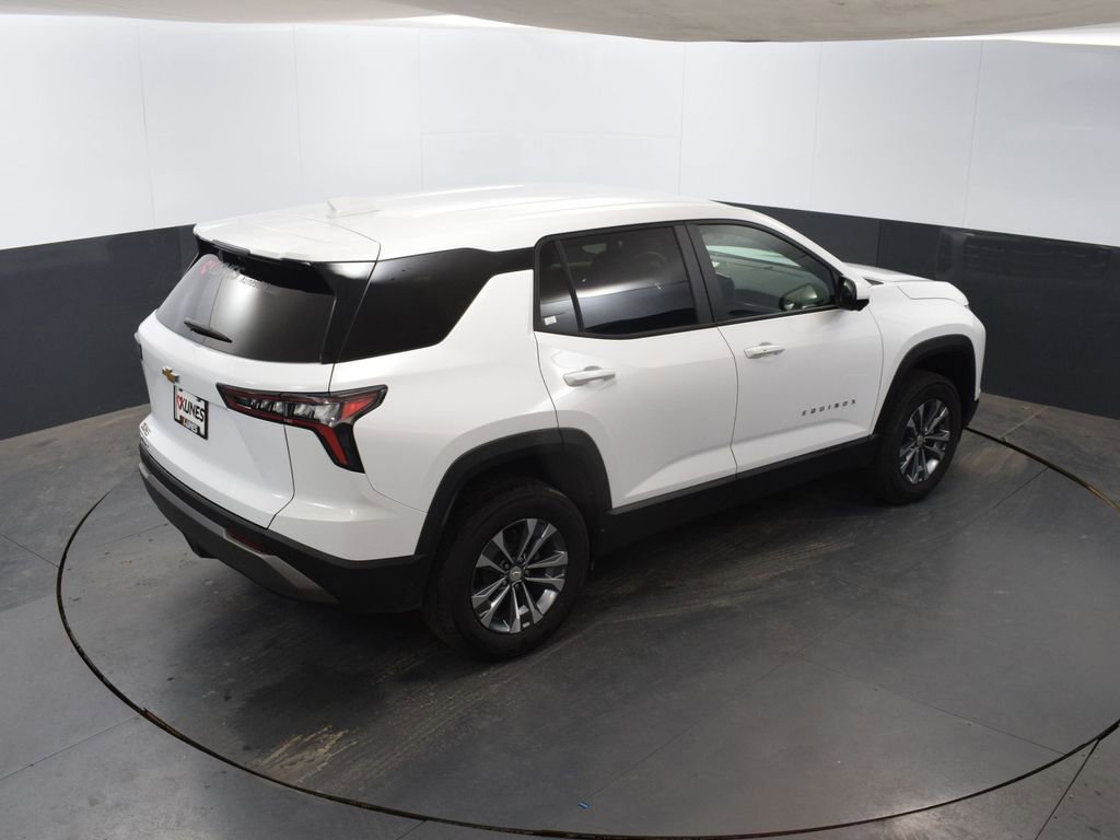 New 2025 Chevrolet Equinox LT w/ Safety and Technology Package image 36