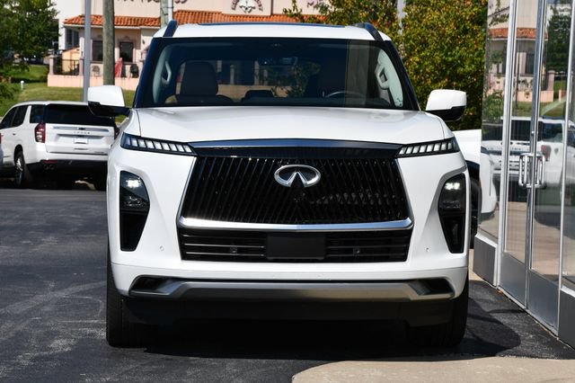 Used 2025 INFINITI QX80 Luxe AWD/4WD image 12