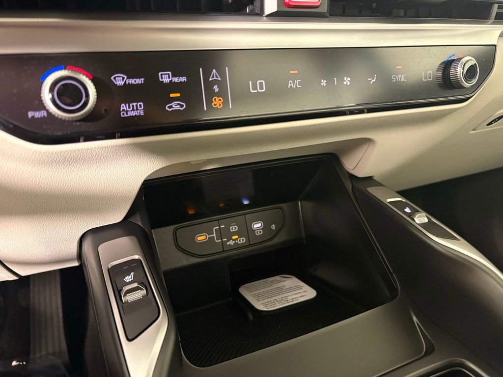 New 2026 Kia Sorento S w/ S Panoramic Sunroof Package image 30