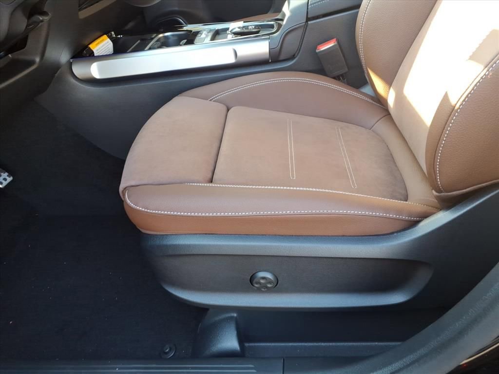 New 2026 Mercedes-Benz GLB 35 AMG 4MATIC image 15