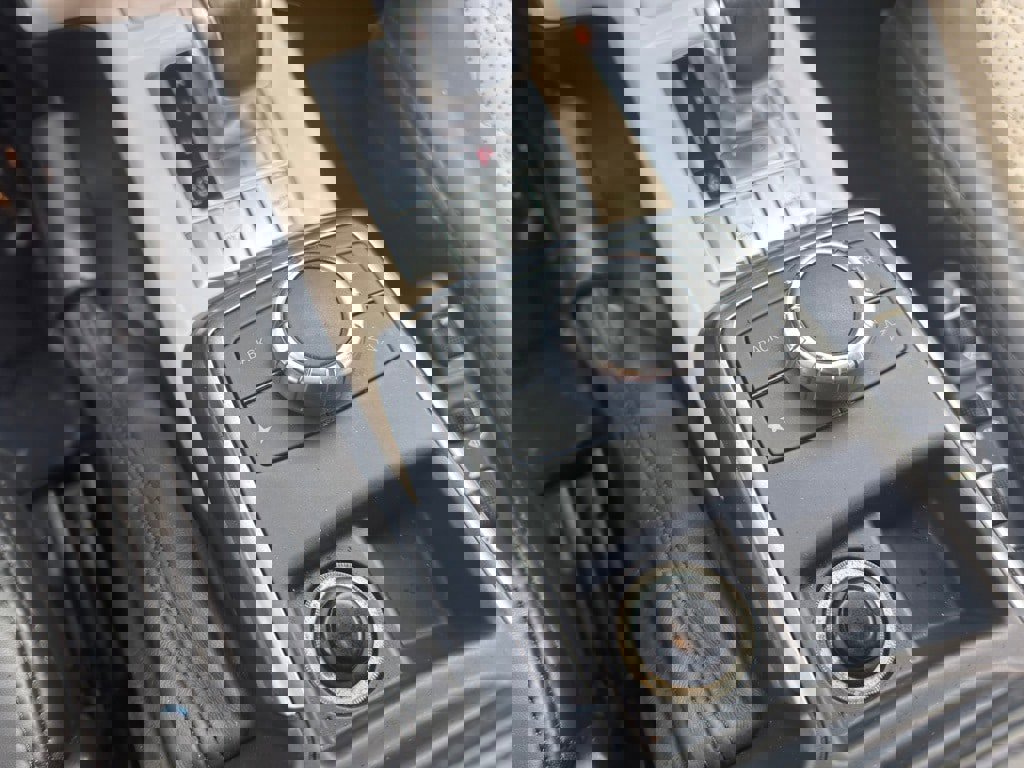 Used 2016 Mercedes-Benz G 63 AMG 4MATIC image 33