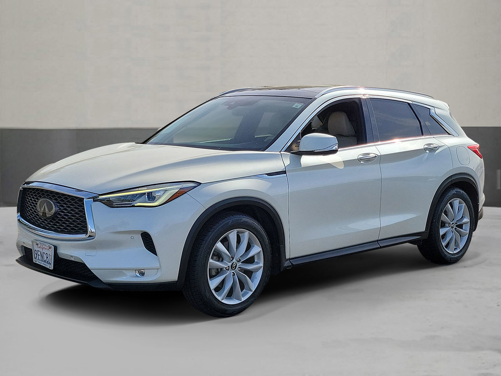 Used 2019 INFINITI QX50 Essential w/ Cargo Package FWD image 1