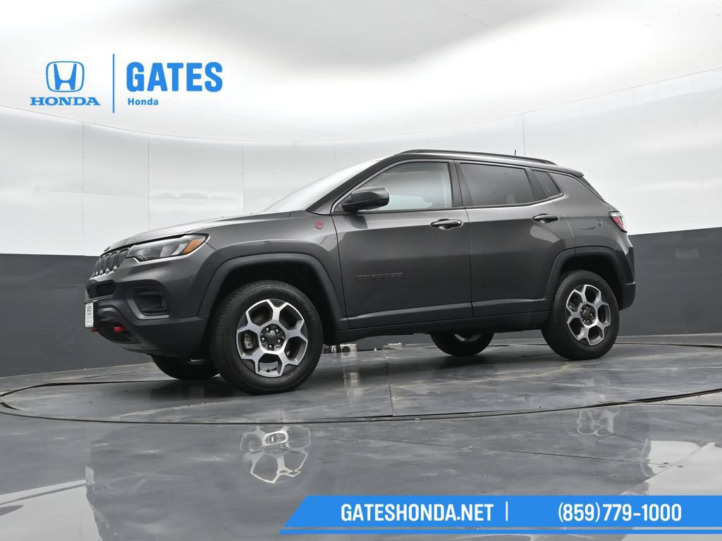 Used 2022 Jeep Compass Trailhawk w/ Trailhawk Convenience Group AWD/4WD image 39