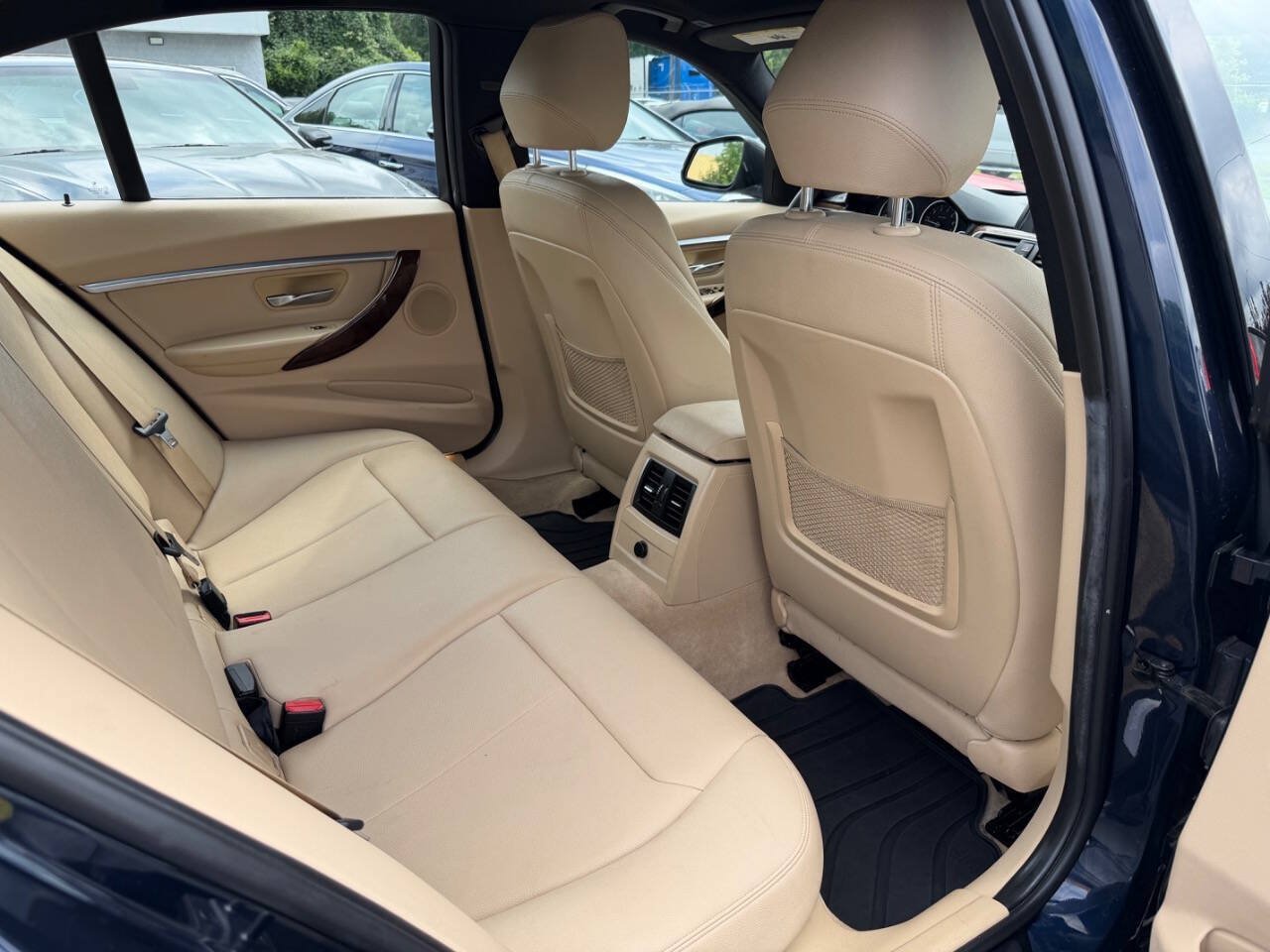 Used 2016 BMW 328i Sedan RWD image 14