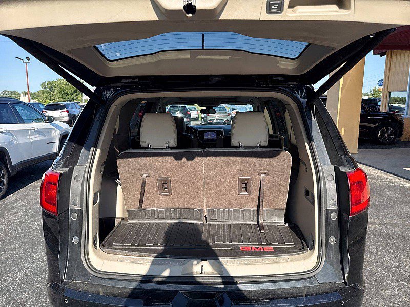 Used 2019 GMC Acadia Denali w/ Technology Package AWD/4WD image 17