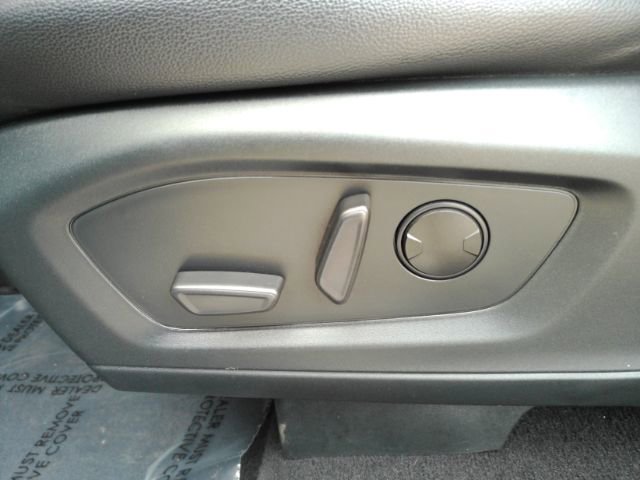 Used 2024 Ford Explorer Limited image 15