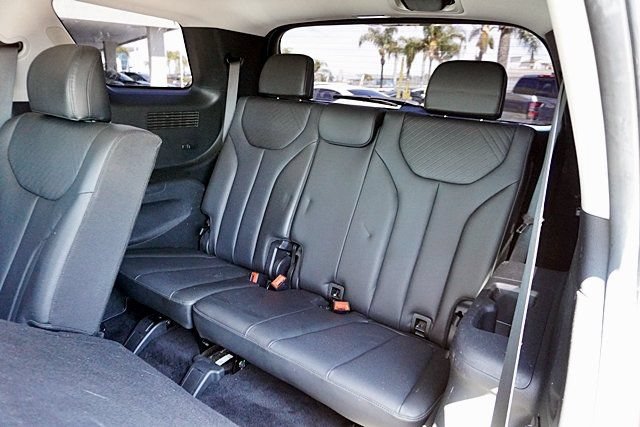 Used 2024 Hyundai Palisade SEL FWD image 27