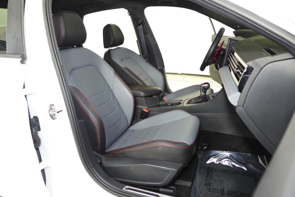 Used 2025 Volkswagen Jetta GLI Autobahn image 19