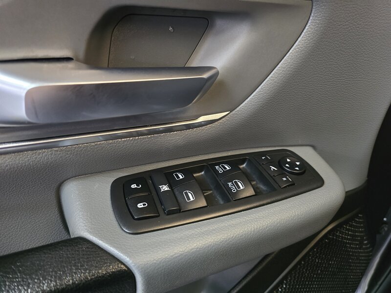 Used 2019 RAM 1500 Big Horn AWD/4WD image 19
