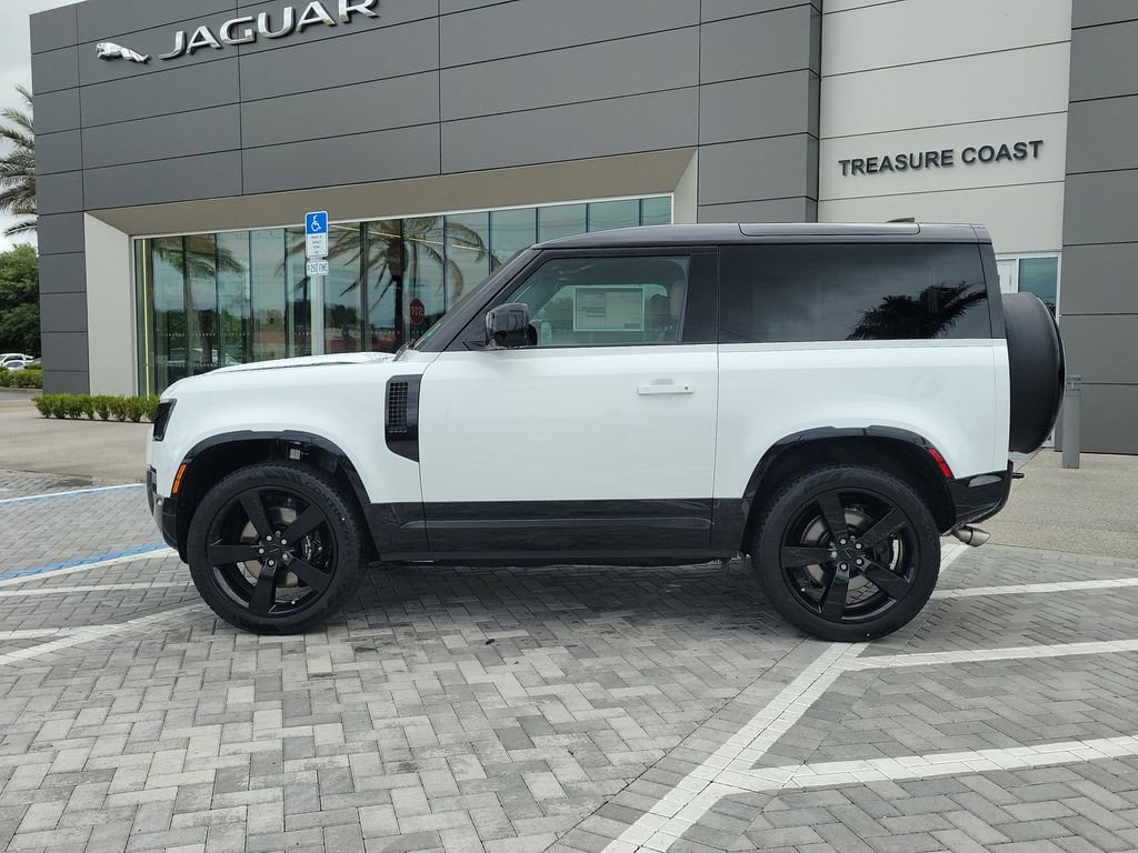 New 2026 Land Rover Defender 90 V8 AWD/4WD image 2