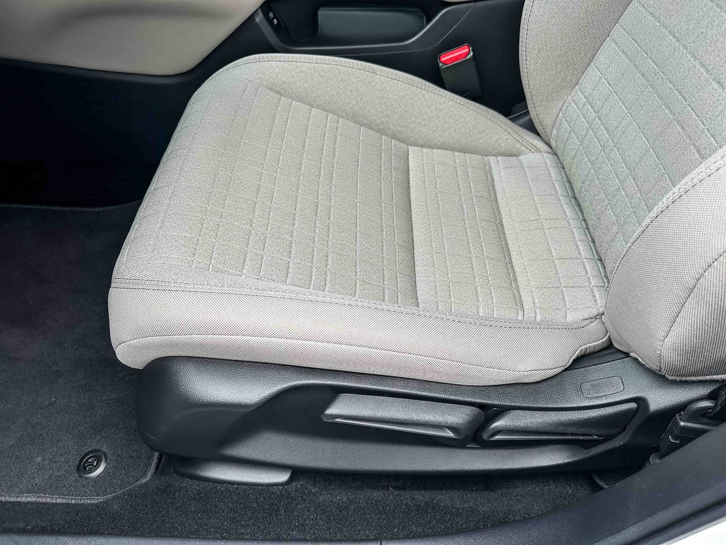 Used 2025 Honda HR-V LX image 15