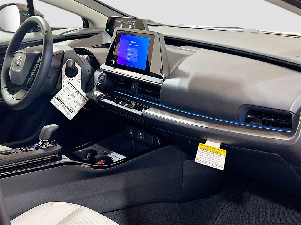 New 2026 Toyota Prius XLE image 27