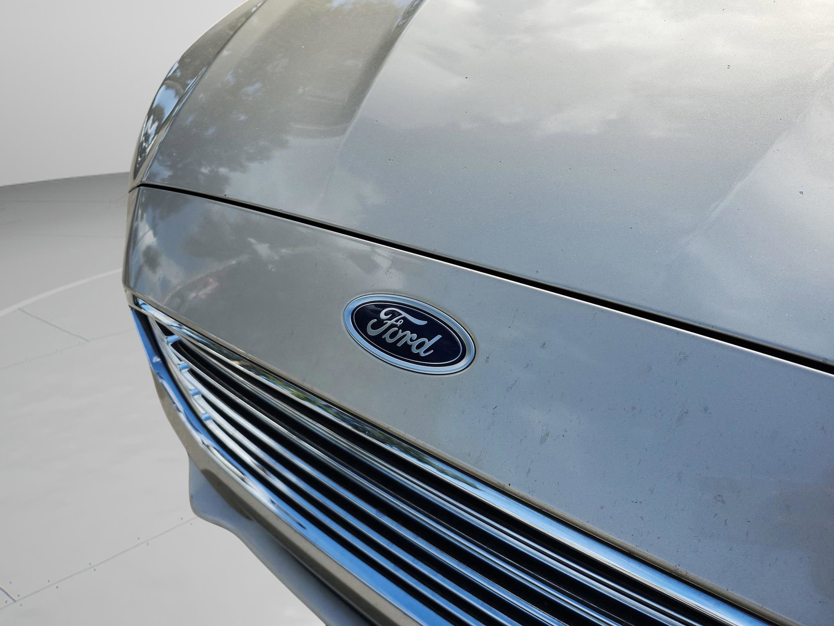 Used 2017 Ford Fusion SE image 22