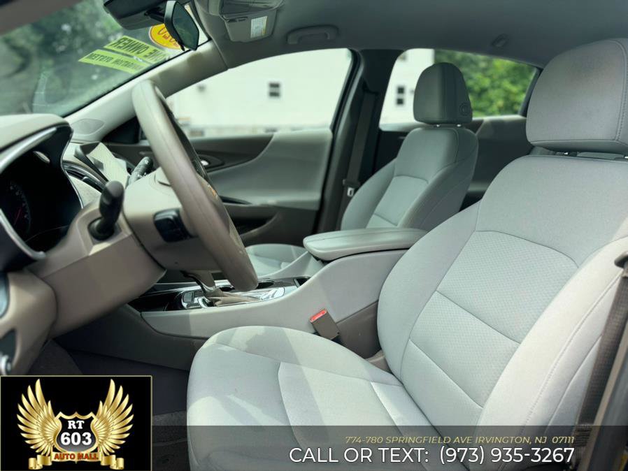 Used 2020 Chevrolet Malibu LT FWD image 23
