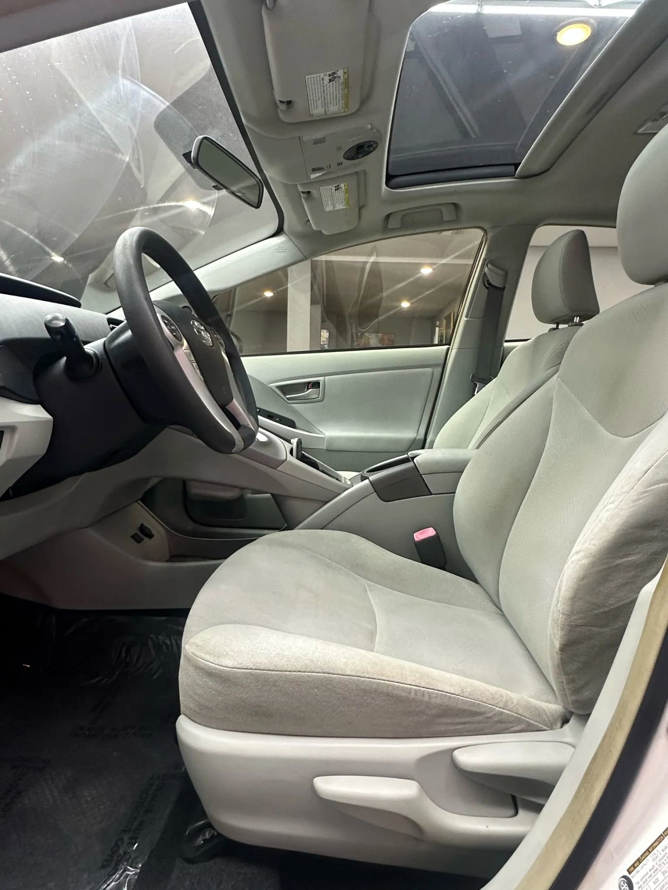 Used 2013 Toyota Prius Three w/ Solar Roof Pkg image 10