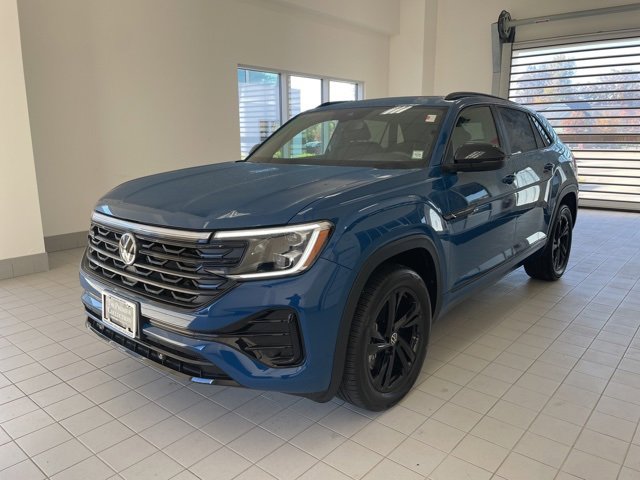Used 2025 Volkswagen Atlas Cross Sport SEL R-Line