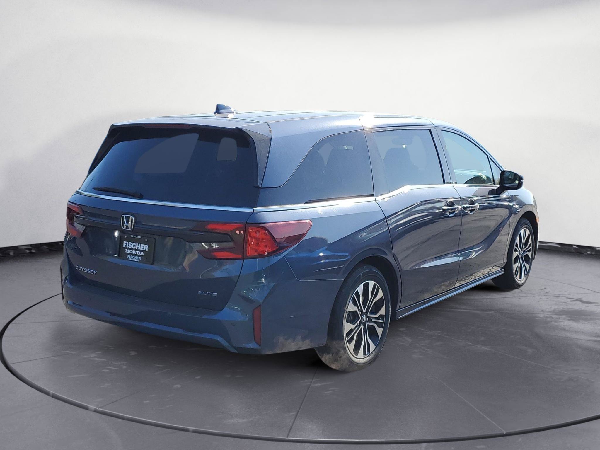 New 2027 Honda Odyssey Elite image 3
