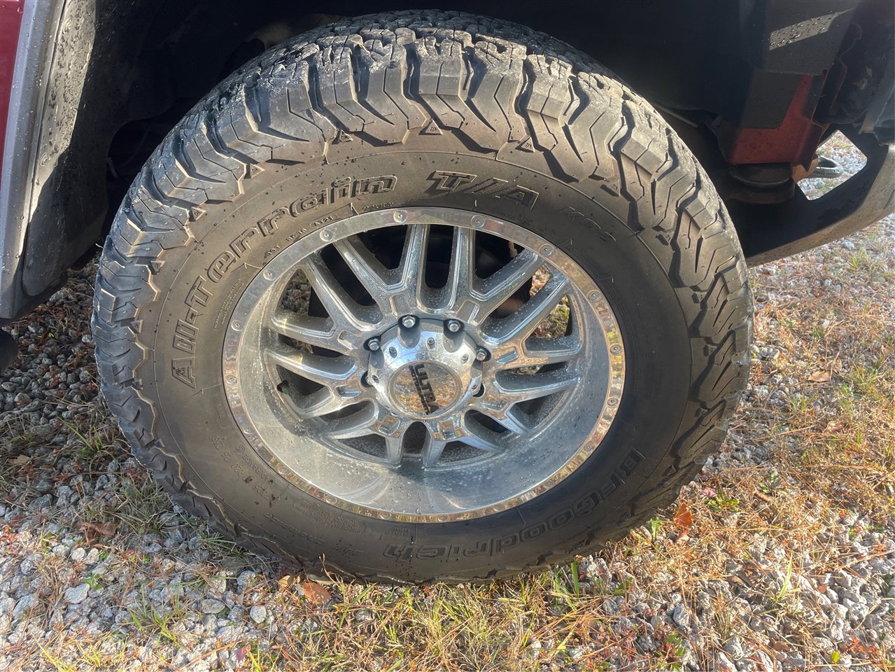 Used 2003 HUMMER H2 w/ Preferred Equipment Group image 36