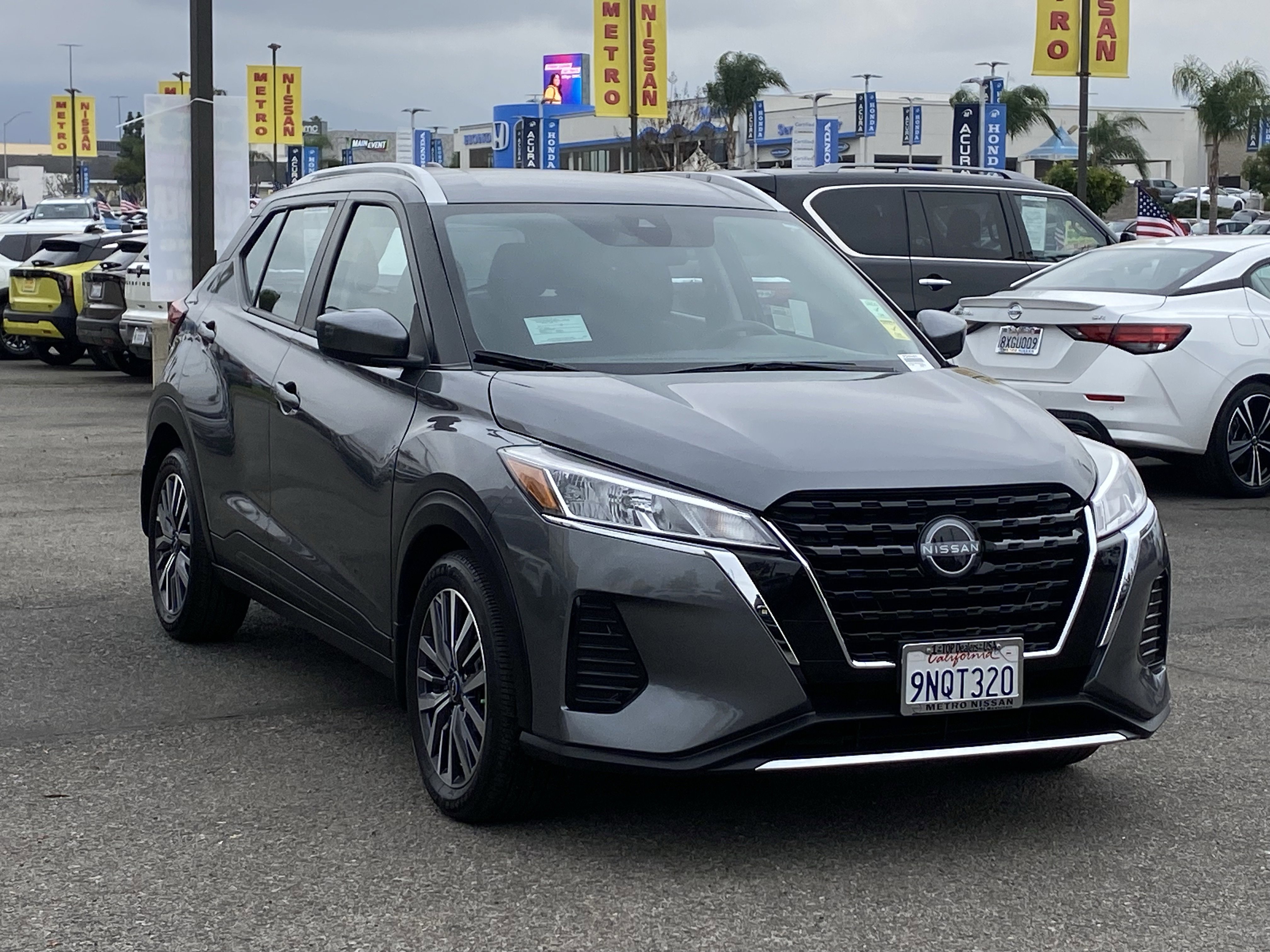 Certified 2024 Nissan Kicks SV FWD image 8