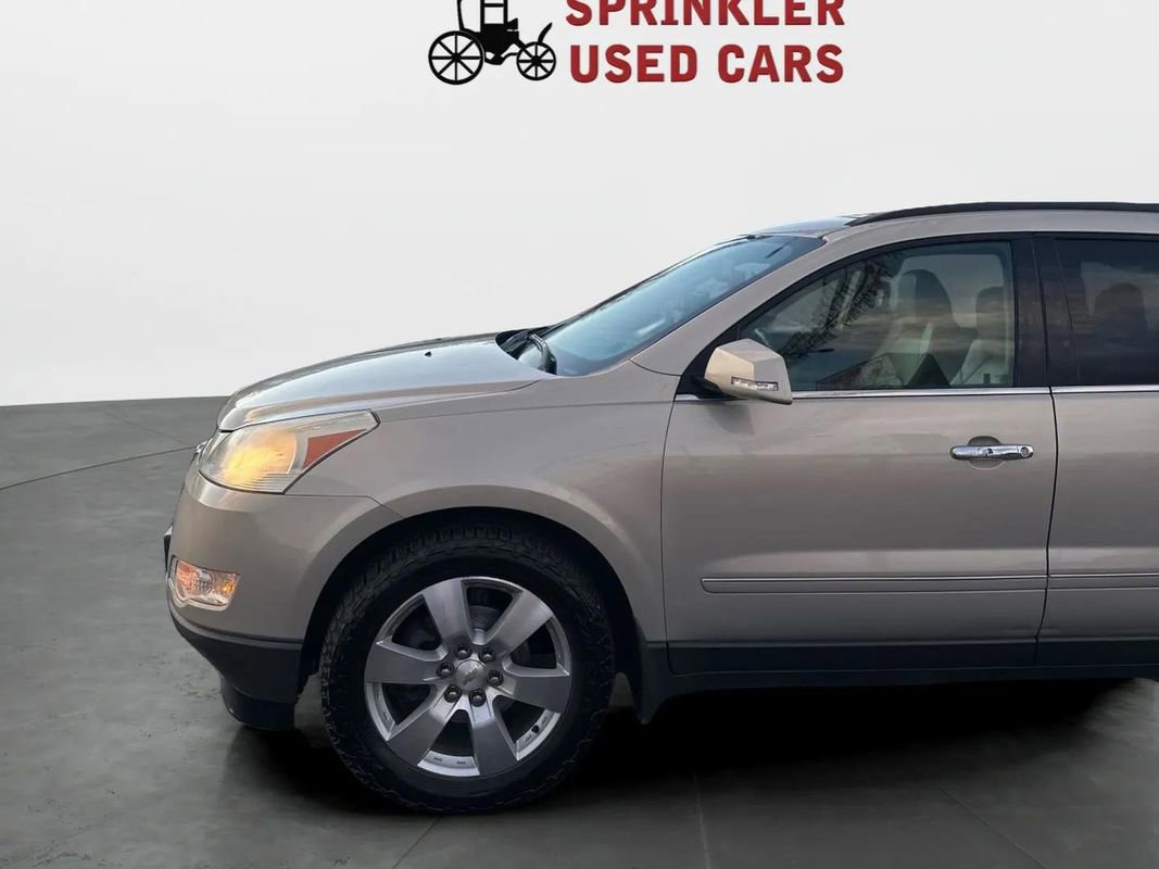 Used 2012 Chevrolet Traverse LTZ AWD/4WD image 18