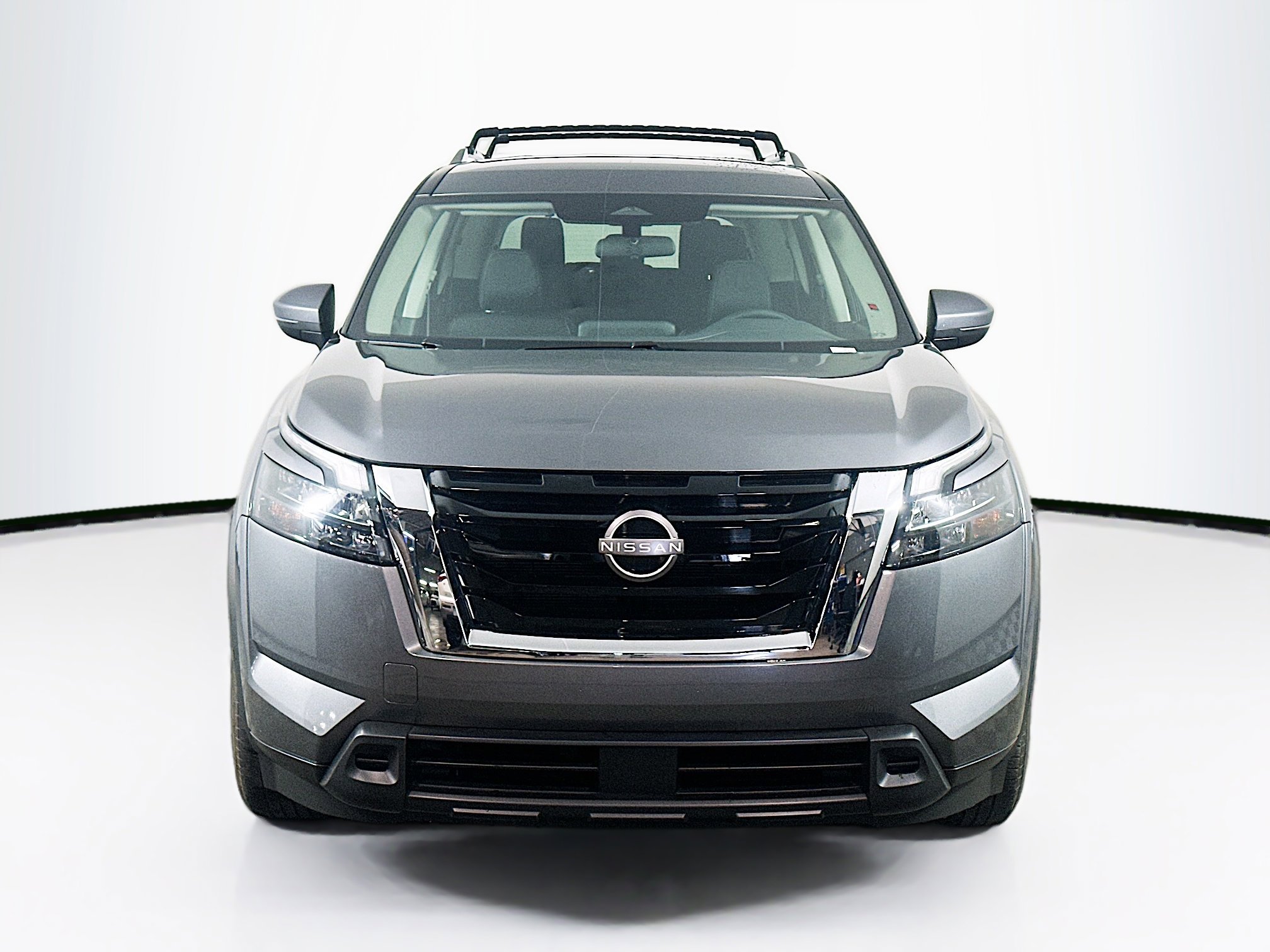 Used 2023 Nissan Pathfinder SV AWD/4WD image 2