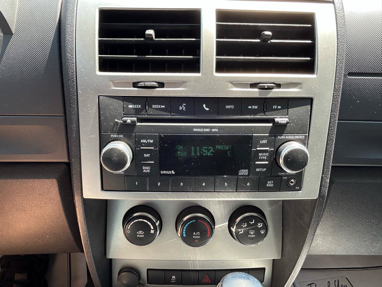 Used 2010 Dodge Nitro SE w/ Popular Equipment Group AWD/4WD image 21