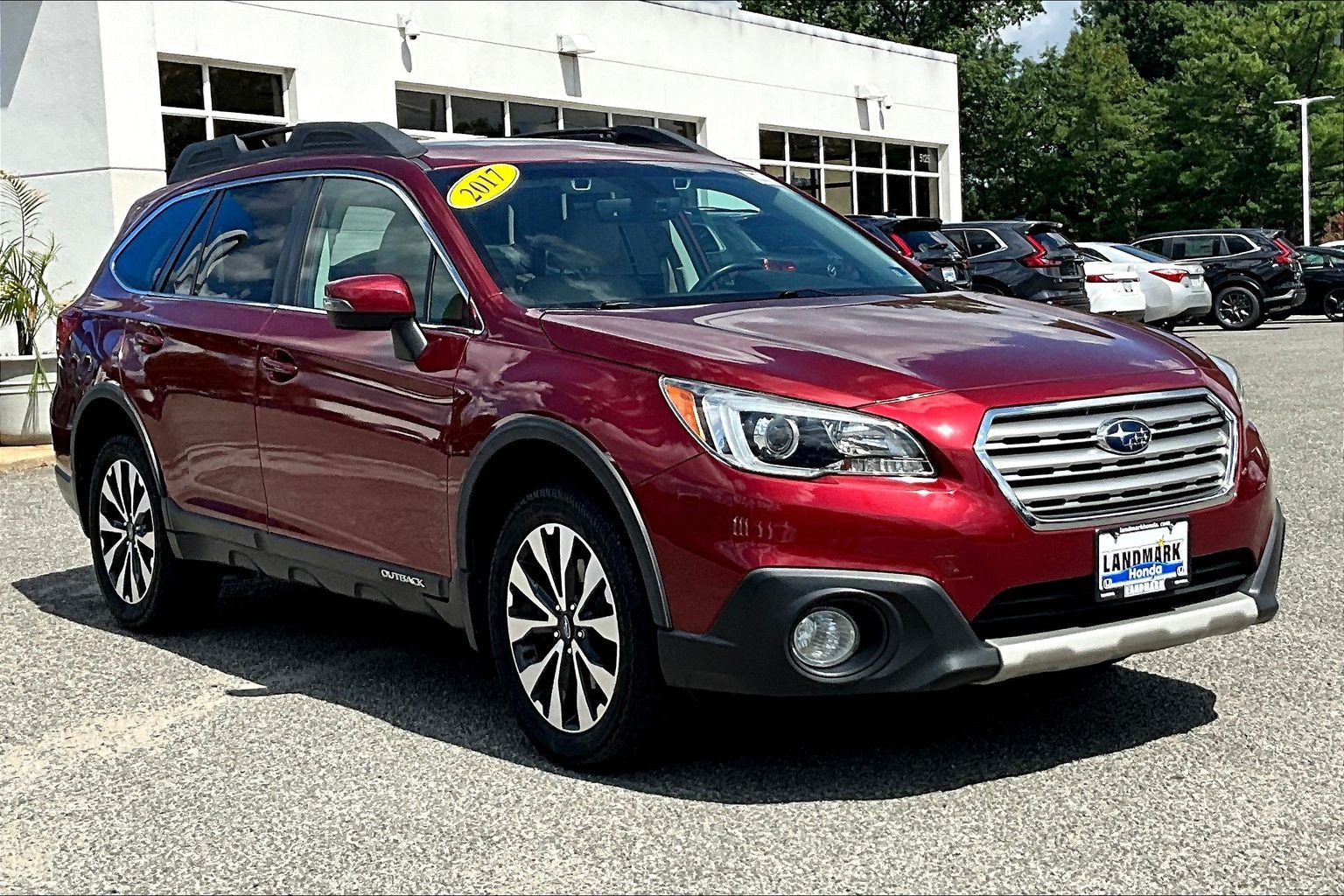 Used 2017 Subaru Outback 2.5i Limited AWD/4WD image 11