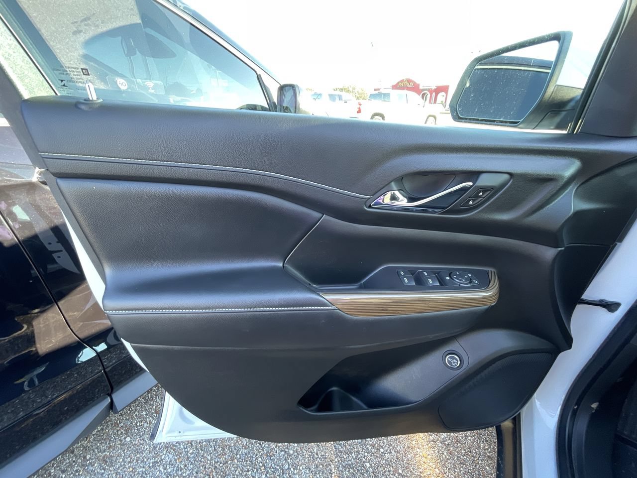 Used 2020 GMC Acadia SLE w/ Driver Convenience Package FWD image 21