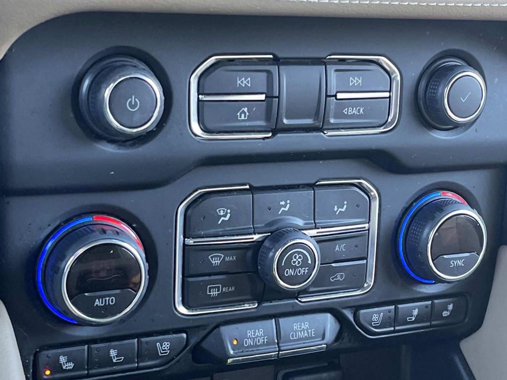 Used 2022 Chevrolet Suburban Premier w/ Max Trailering Package image 23